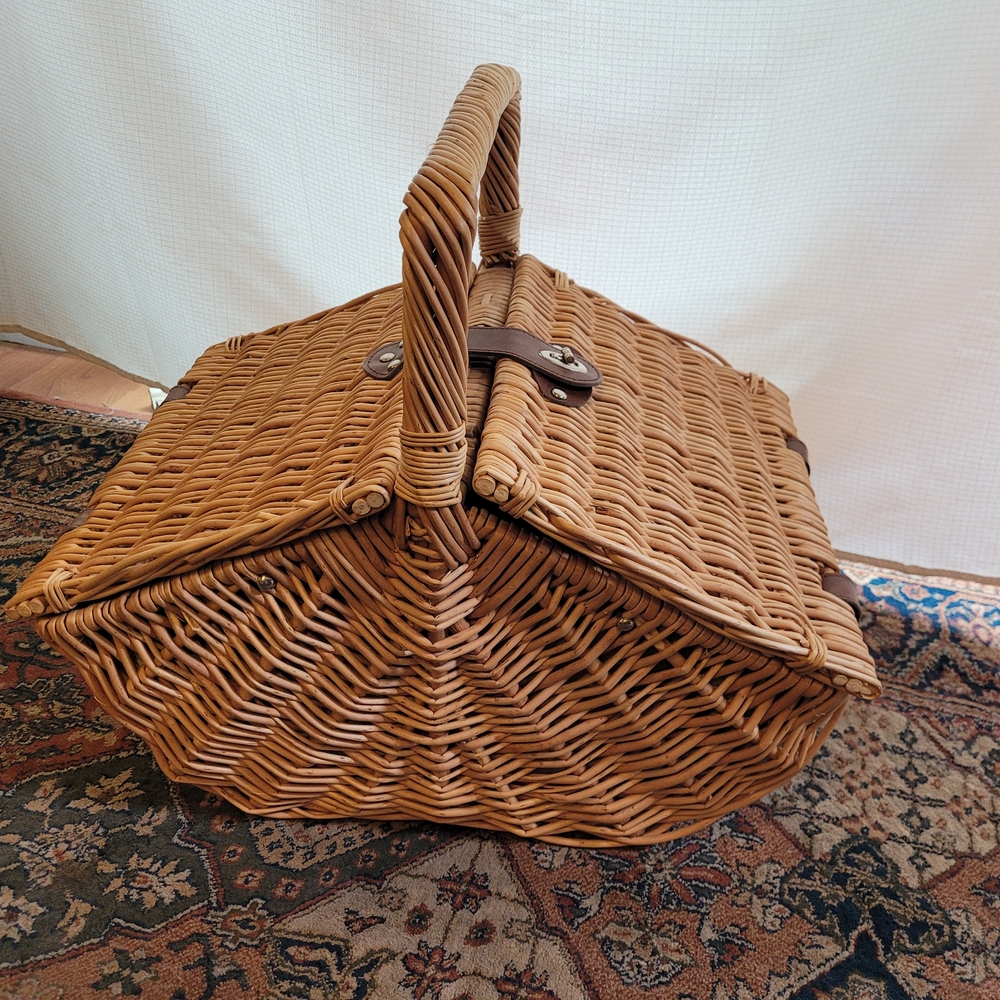 Wicker Picnic Basket For 2